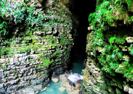 Jomblang Cave Kalisuci Cave Tubing