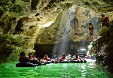 Yogyakarta: Pindul Cave Timang Beach
