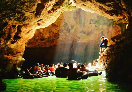 Yogyakarta: Pindul Cave Oyo River