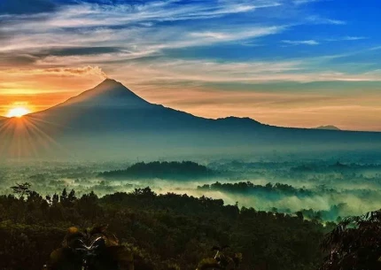 Sunrise Borobudur Merapi Jeep Prambanan