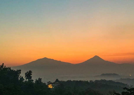 Sunrise Borobudur Prambanan