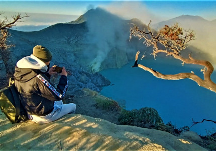 Surabaya: 4D3N Mt Ijen Tumpak Sewu Mt Bromo