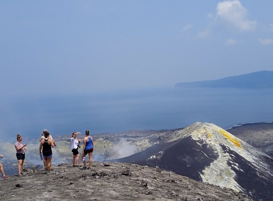 Jakarta : Krakatoa Full Day Tour