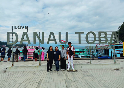 Medan: 3D2N Lake Toba Tour from Malaysia