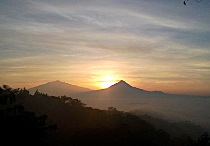 Sunrise Borobudur Prambanan