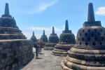 Semarang Port: Borobudur and Prambanan
