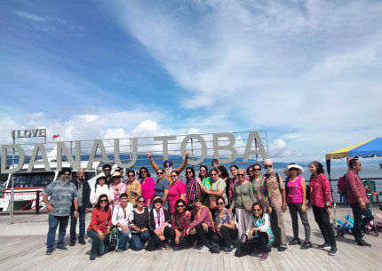 Medan: 5D4N Lake Toba & Taman Simalem