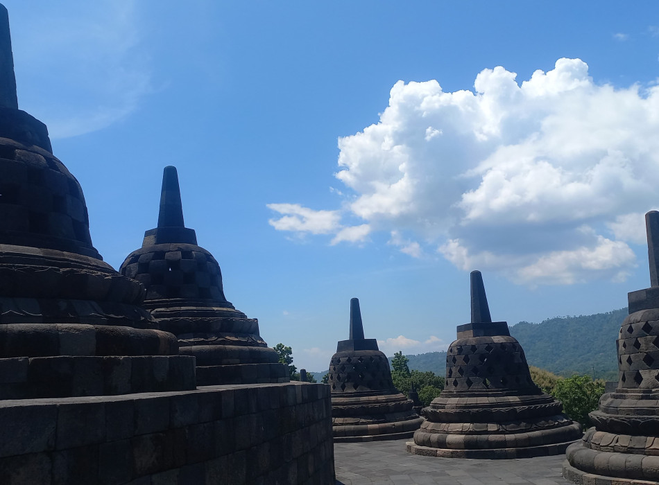 Sunrise Borobudur Merapi Jeep