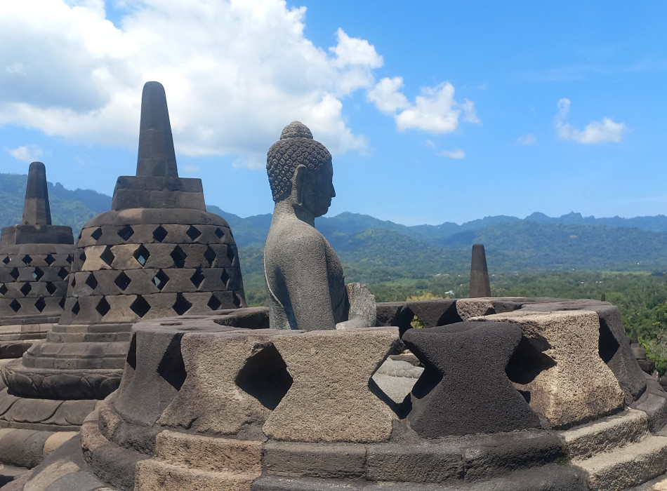 Sunrise Borobudur Merapi Jeep