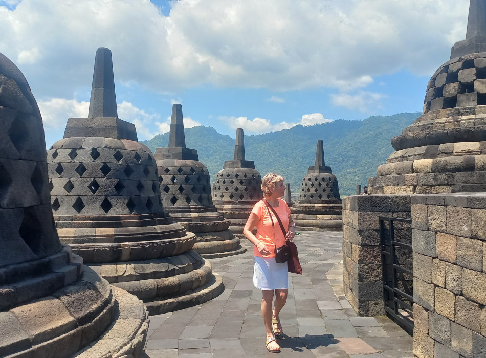 Sunrise Borobudur Merapi Jeep